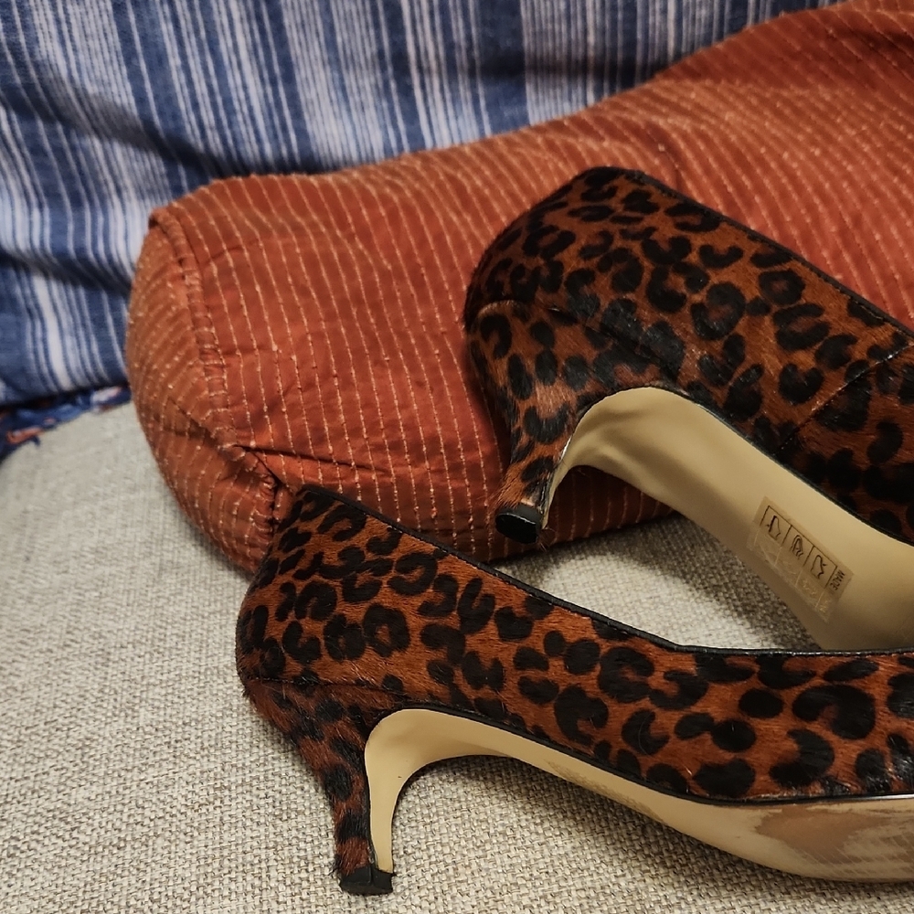 Dolce Vita Brown Leopard Print Heels - Picture 3 of 6